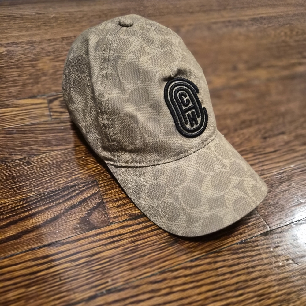 Coach Signature Pattern Tan Cap - Picture 2 of 3